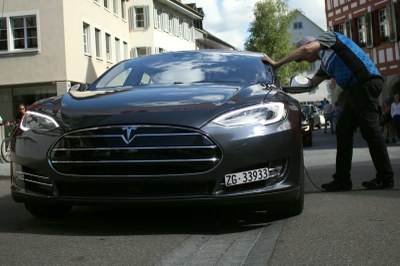 [WAVE19-CH] Tesla in Bülach_mb_web